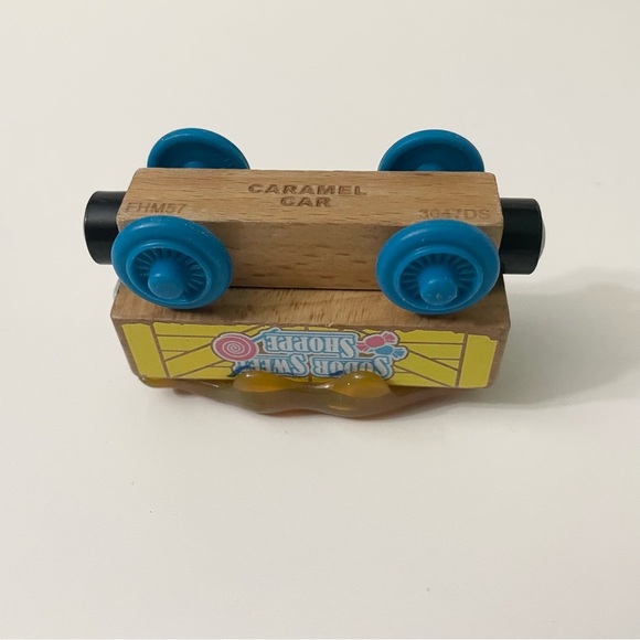 Thomas & Friends Wooden Caramel Car Train Sodor Sweet Shoppe - Picture 11 of 12
